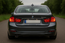 BMW 3-sarja F30/F31 2012–2019 Rekisterikilven ylälista (RST) Sedan (kromi) kuva 1