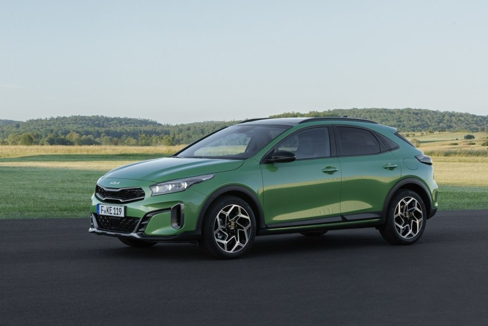 Testissä uudistunut KIA XCeed – korotettu hatchback