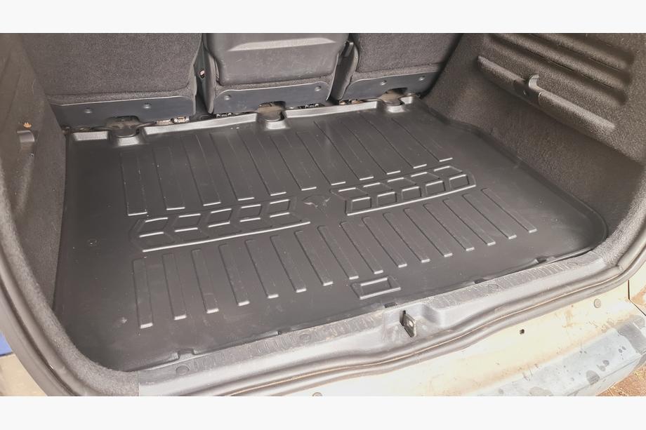 Renault Scenic/Grand 2003–2009 Tavaratilan kumimatto Stingray 3D (Scenic) Image