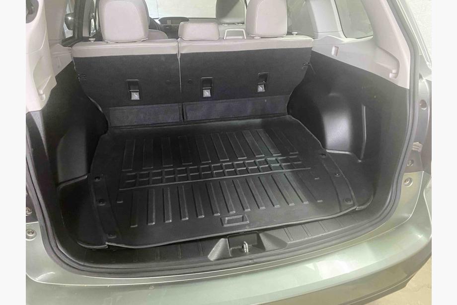 Subaru Forester 2013–2018 3D tavaratilamatto (Stingray) Image