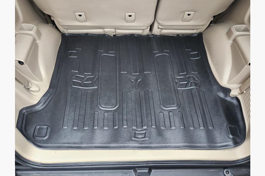 Lexus GX470 2002–2009 3D tavaratilan kumimatto (5/7-paikkainen) (Stingray) Image