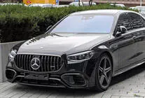 Mercedes S-сlass W223 2020– AMG S63 korisarja sivuhelmoilla kuva 2