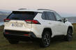 Koeajo: nelivetoinen hybridicrossover Suzuki Across kuva 4