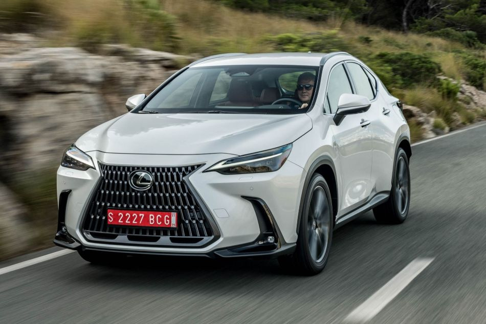 Katsaus Lexus NX -crossoverin toiseen sukupolveen