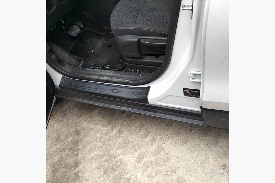 Opel Crossland X 2017–2024 EuroCap ovikynnyssuojat (4 kpl, ABS) Image
