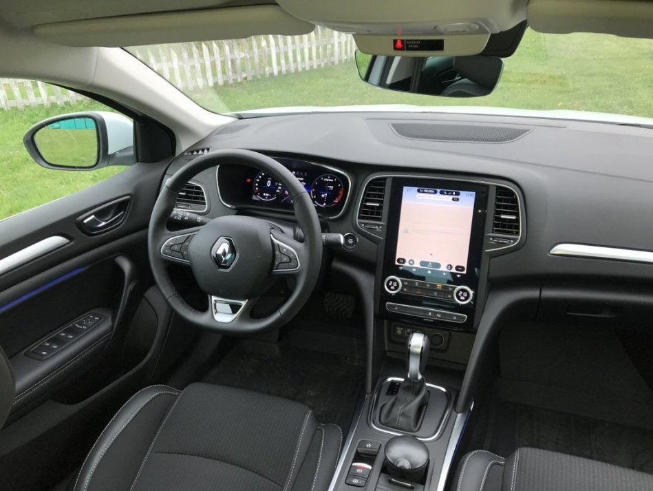 Koeajo: uudistettu Renault Megane Sedan, 4. sukupolvi