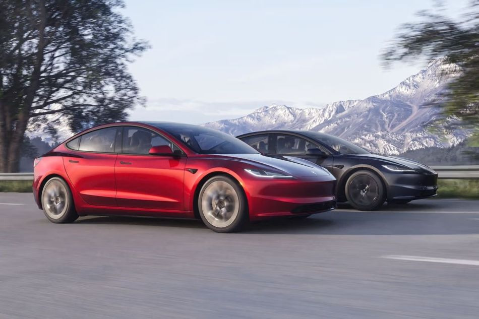 Uudistettu sähköinen sedan Tesla Model 3