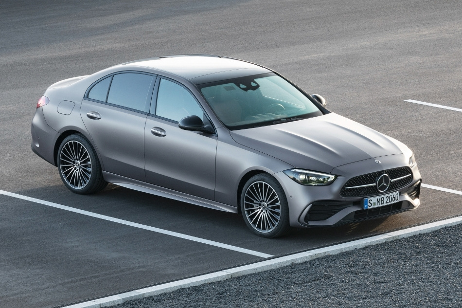 Mercedes-Benz C-Class W206: uuden sukupolven eleganssia ja teknologiaa