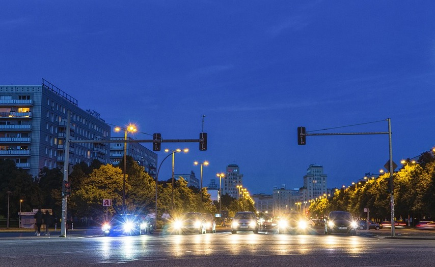 Xenon vai halogeeni: Näin valitset autosi lamput
