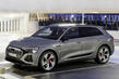 Sähköinen nelivetoinen Audi Q8 e-tron -crossover kuva 4