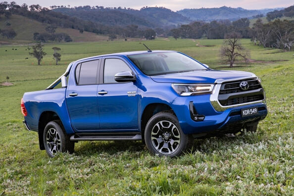 Toyota Hilux: legendaarinen pickup uudistuneena Kuva 1