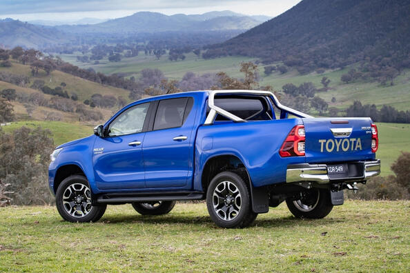 Toyota Hilux: legendaarinen pickup uudistuneena Kuva 4
