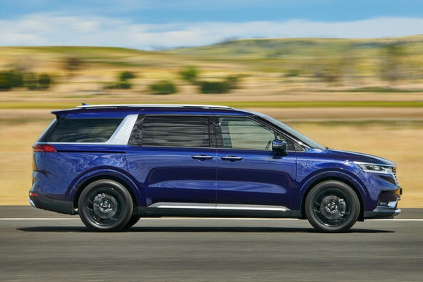 Neljännen sukupolven KIA Carnival: uusi näkökulma perhetila-autoon Kuva 2