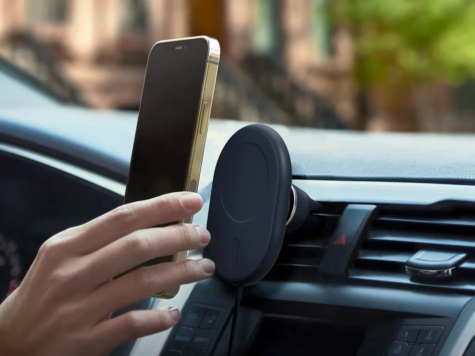 Näin valitset puhelintelineen: opas autoilijalle