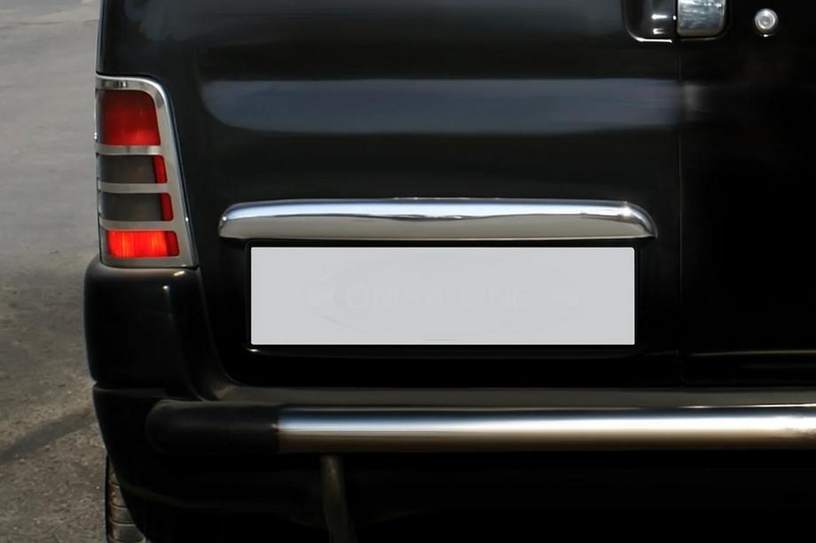 Peugeot Partner 1996–2008 Rekisterikilven ylälista (2-ov., ruostumaton teräs) Kuva 1