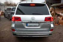 Toyota Land Cruiser 200 2007–2021 OEM lista rekisterikilven yläpuolelle (2016+) kuva 6