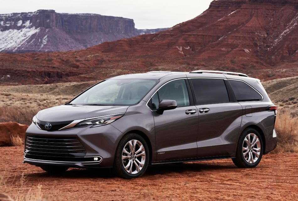 Katsaus Toyota Sienna -tila-auton neljänteen sukupolveen
