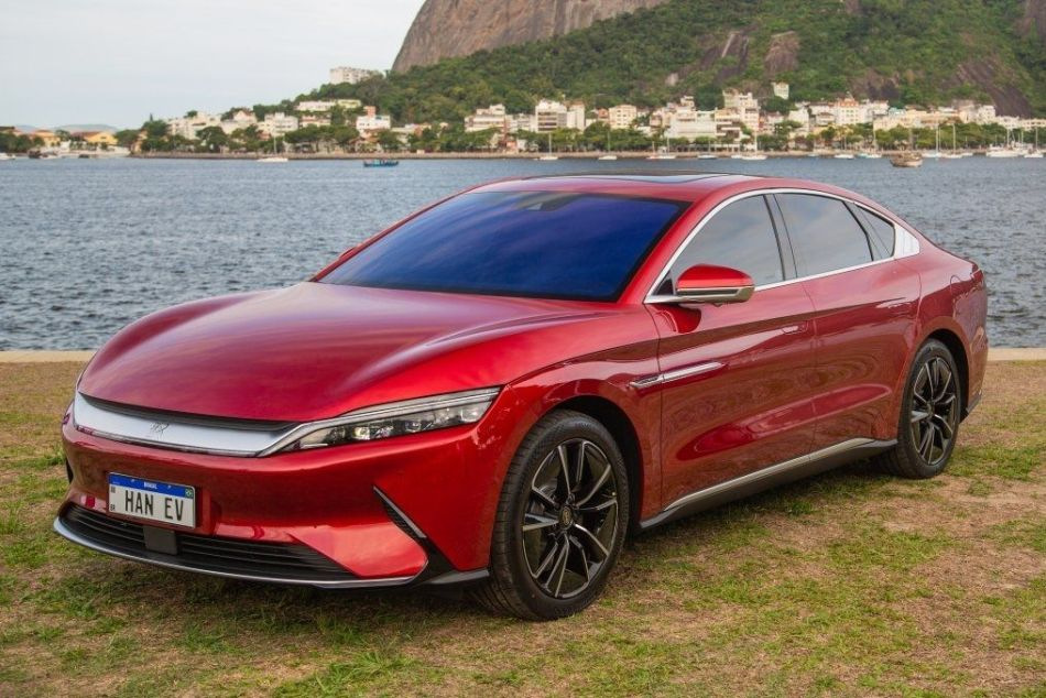 Koeajo: BYD Han EV - sähköinen lippulaivasedan