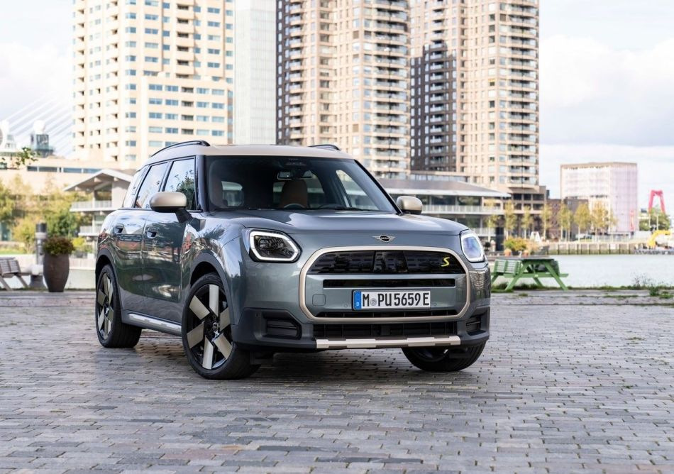 MINI Countryman -crossoverin kolmannen sukupolvi – katsaus