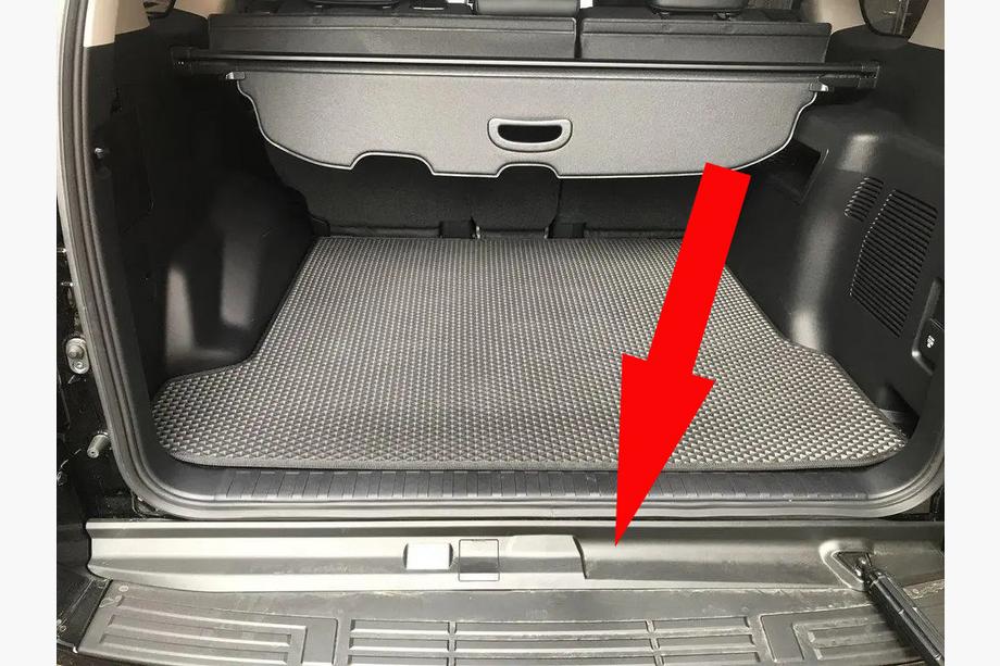 Lexus GX460 2009–2023 Takaoven kynnyslista (ABS) Image