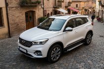 Chery Tiggo 8 2017– Allmond Grey -sivuporrassarja (2 kpl, alumiini) kuva 1