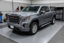 GMS Sierra 2019– Sivuastinlaudat New Vision Black (2 kpl, alumiini) kuva 1