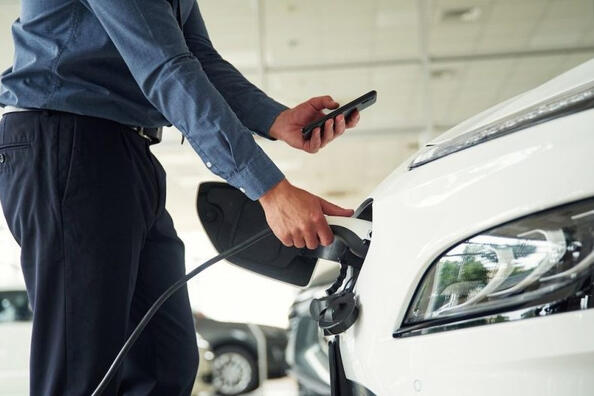 Kuinka kannattava sähköauto on?
