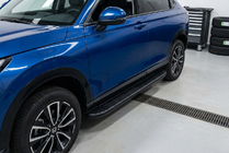 Honda eNS1 2022– Bosphore Black -sivuastinlaudat (2 kpl, alumiini) kuva 1