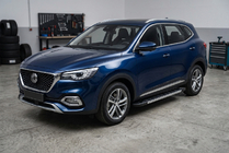 MG HS 2018– RedLine V1 sivuportaat (2 kpl, alumiini) kuva 1