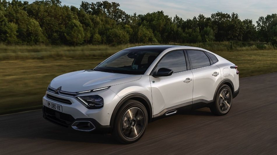 Koeajo: sähköinen crossover-sedan Citroen e-C4 X
