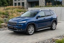 Jeep Cherokee KL 2013– Sivuporrast Shining V1 (2 kpl, alumiini) kuva 1