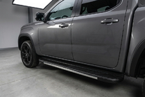 Volkswagen Amarok 2022– Sivuastinlaudat Bosphore Grey (2 kpl, alumiini) kuva 1