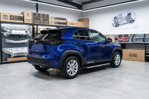 Toyota Yaris/Yaris Cross (XP210) 2020– Sivuportaat Maya V1 (2 kpl, alumiini) kuva 1
