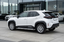 Toyota Yaris/Yaris Cross (XP210) 2020– Sivuporraslaudat Maydos V2 (2 kpl, alumiini) kuva 1