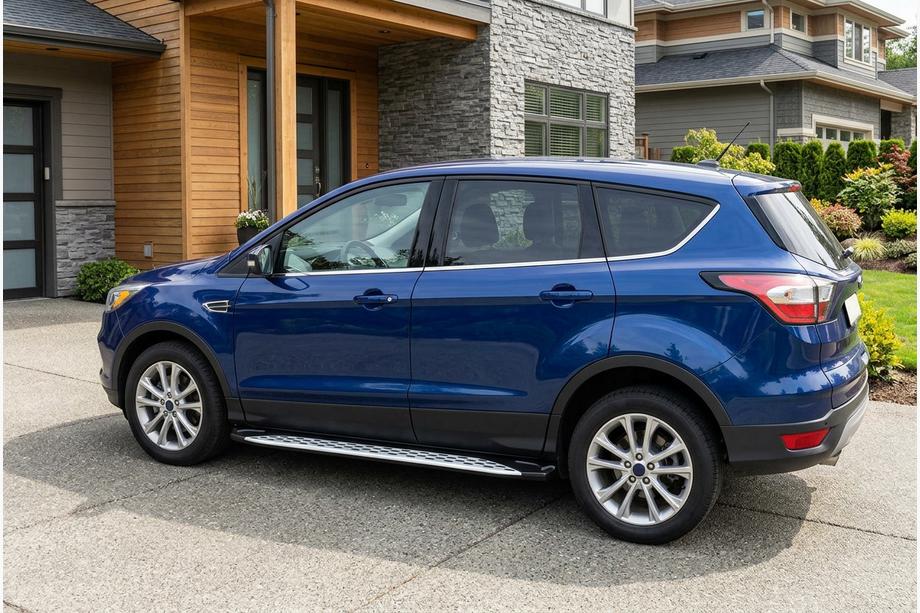 Ford Kuga/Escape 2013–2019 Sivuporrast Shining V1 (2 kpl, alumiini) Kuva 1