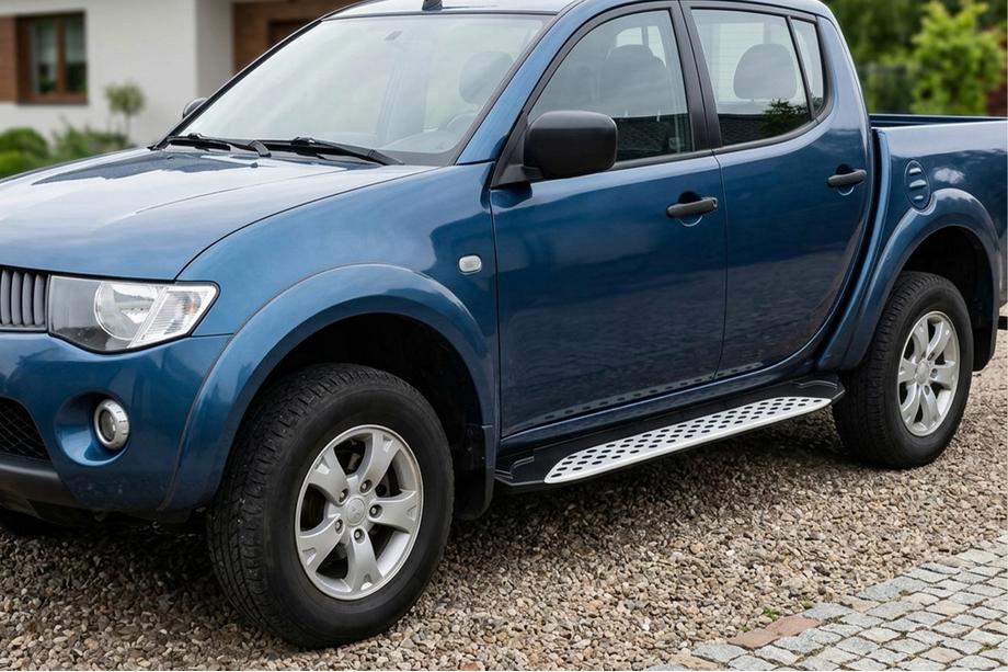 Fiat Fullback 2016– Sivuporrast Shining V1 (2 kpl, alumiini) Image