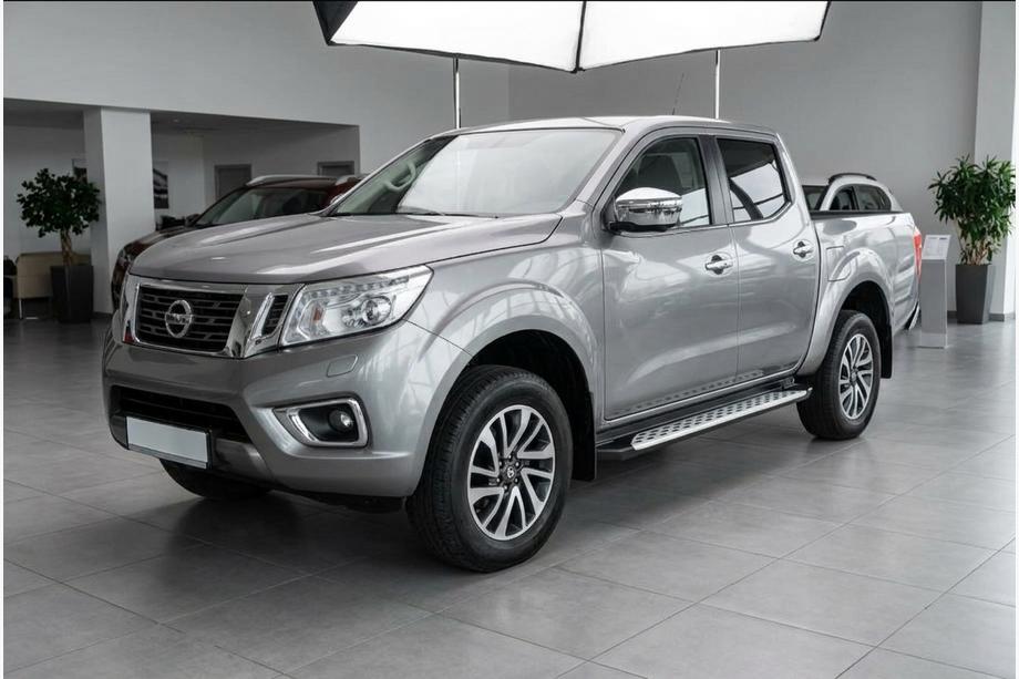 Nissan Navara/NP300 2016– Sivuporrast Shining V1 (2 kpl, alumiini) Image
