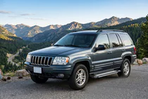 Jeep Grand Cherokee WJ 1999–2004 Rainbow sivuportaat (2 kpl, alumiini) kuva 1