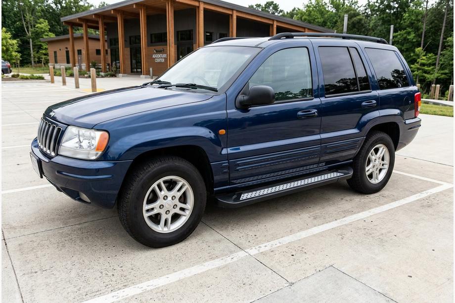 Jeep Grand Cherokee WJ 1999–2004 Sivuporrastangot Vision New Black (2 kpl, alumiini) Image