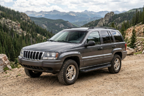 Jeep Grand Cherokee WJ 1999–2004 Allmond Black sivuportaat (2 kpl, alumiini) kuva 1