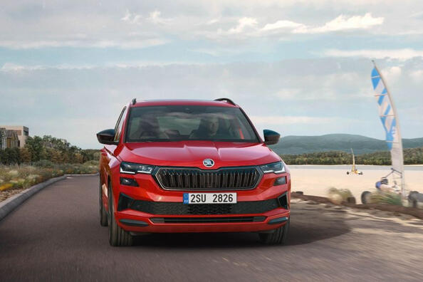 Skoda Karoq: päivitetty crossover kaupunkiin ja perheelle