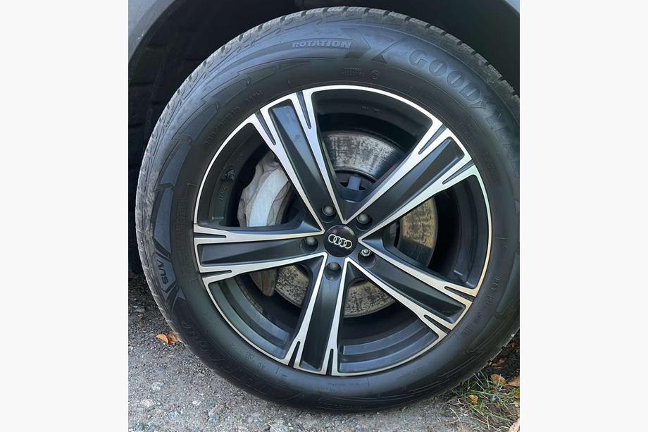 Audi Vanteiden keskikapselit 59/57 mm ad5957b (4 kpl) Image