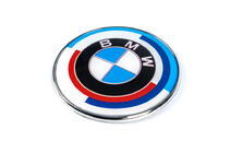 BMW 4-sarja F32/F33/F36 2012–2020 Juhlaembleemi 82 mm (etu) kuva 1