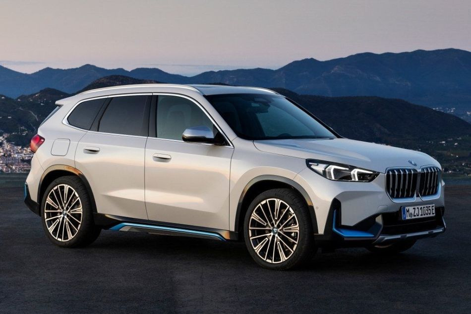 Katsaus kompaktiin sähköiseen crossoveriin BMW iX1