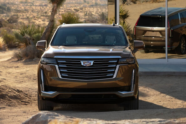 Viidennen sukupolven Cadillac Escalade: luksus-SUV:n koeajo Kuva 2
