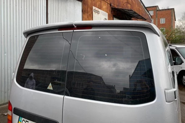 Spoileri Volkswagen Transporter T6 -malliin