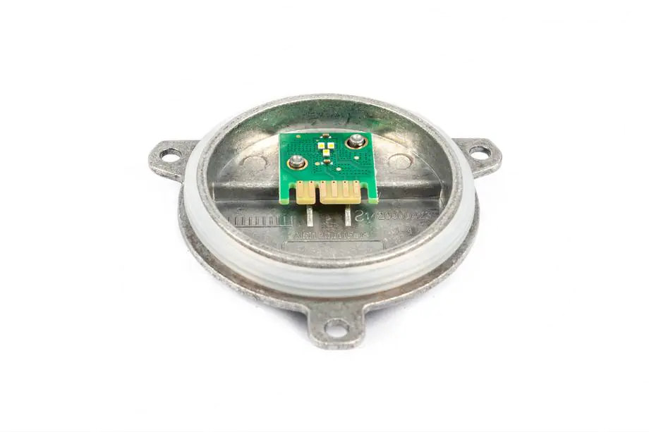 BMW 3-sarja G20/G21 2018– LED-moduuli ajovaloon 8496134 (1 kpl) Image