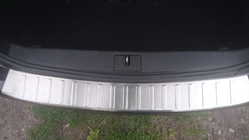 Opel Astra J 2009–2015 Takapuskurin suojalista Carmos (HB) (ruostumaton teräs) kuva 3