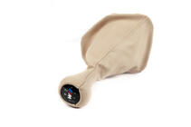 BMW 5-sarja E39 1996–2003 Vaihteensiirtopussi + vaihdekepin nuppi OEM (beige) kuva 4