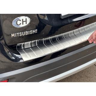Takapuskurin suojalista 2015-2021 Carmos (ruostumaton teräs) Mitsubishi Outlander 2012–2021 kuva 2